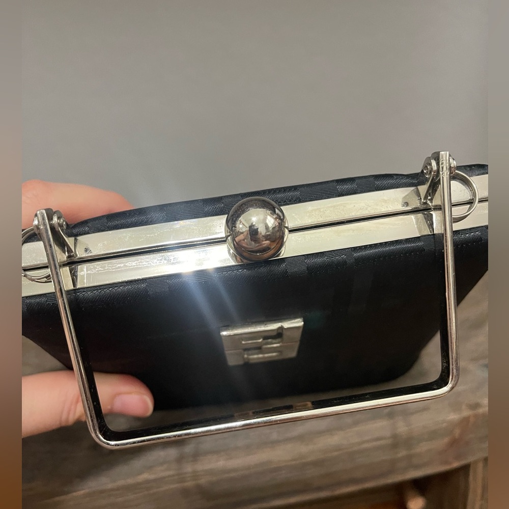 Women black and silver clutch bag  so beautiful in excellent condition - Picture 5 of 8